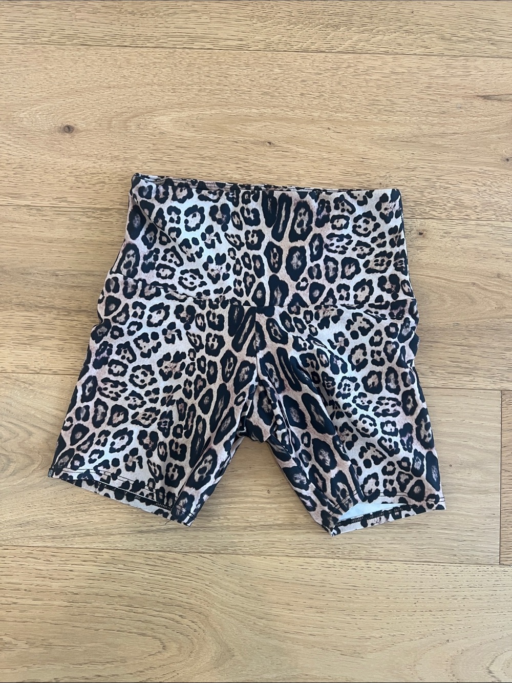 Onzie Leopard Bike Shorts size xsmall
